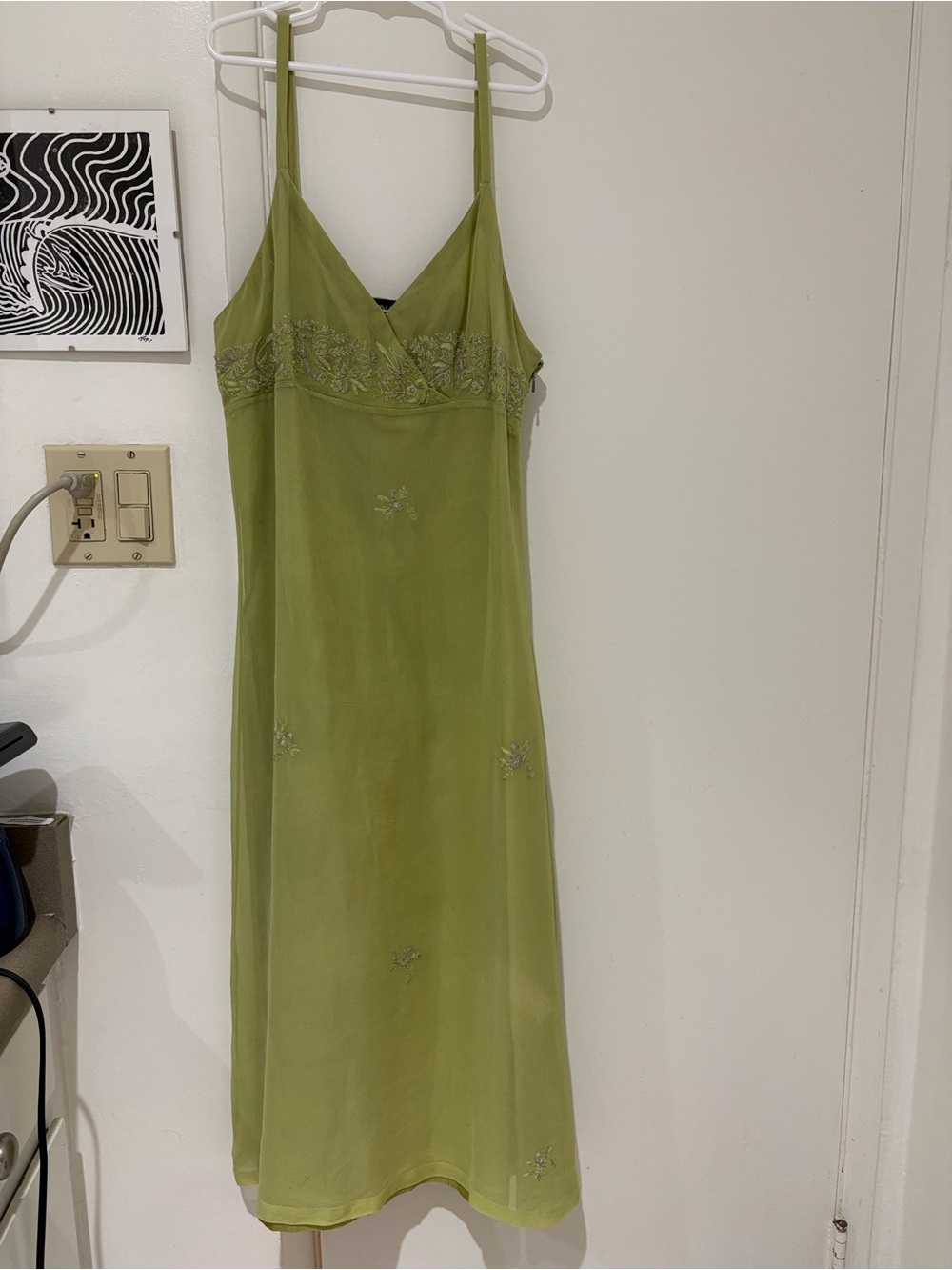 Celery Green Delicate Dress with Embroidered Flowers